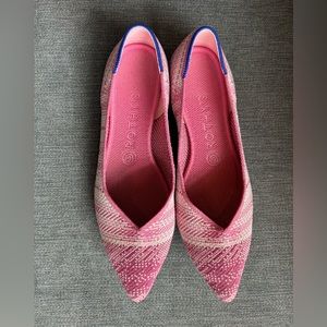 Limited edition Rothy’s The Point Pink Breast Cancer Awareness shoes
